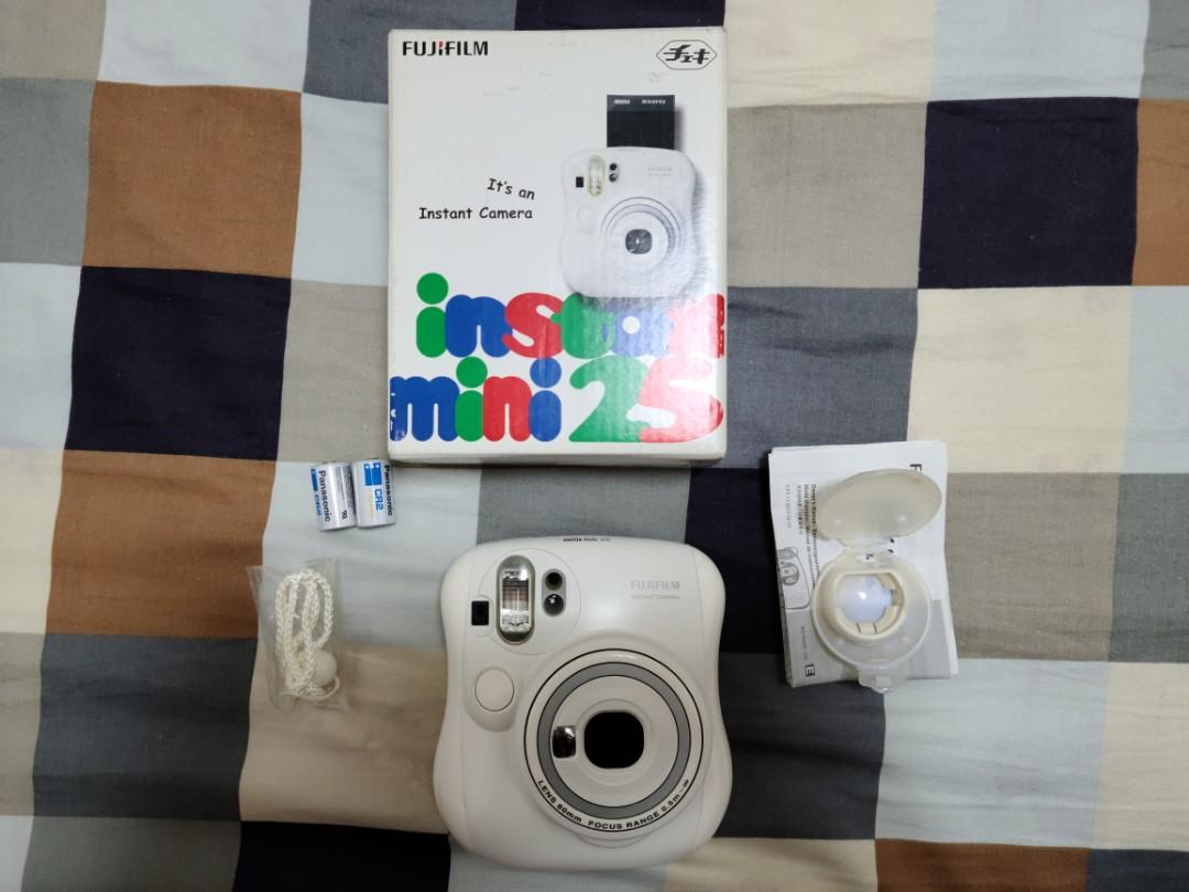 Fujifilm 富士即影即有相機instax Mini25 全set有相紙 電池 攝影器材 相機 Carousell