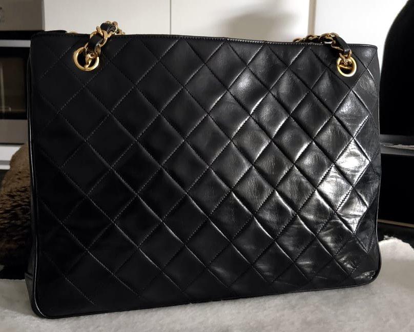 FULL SET CHANEL VINTAGE BLACK QUILTED LAMBSKIN 24K GOLD CHAIN CC