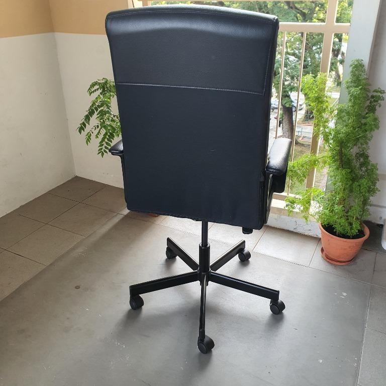 MILLBERGET swivel chair, Murum black - IKEA