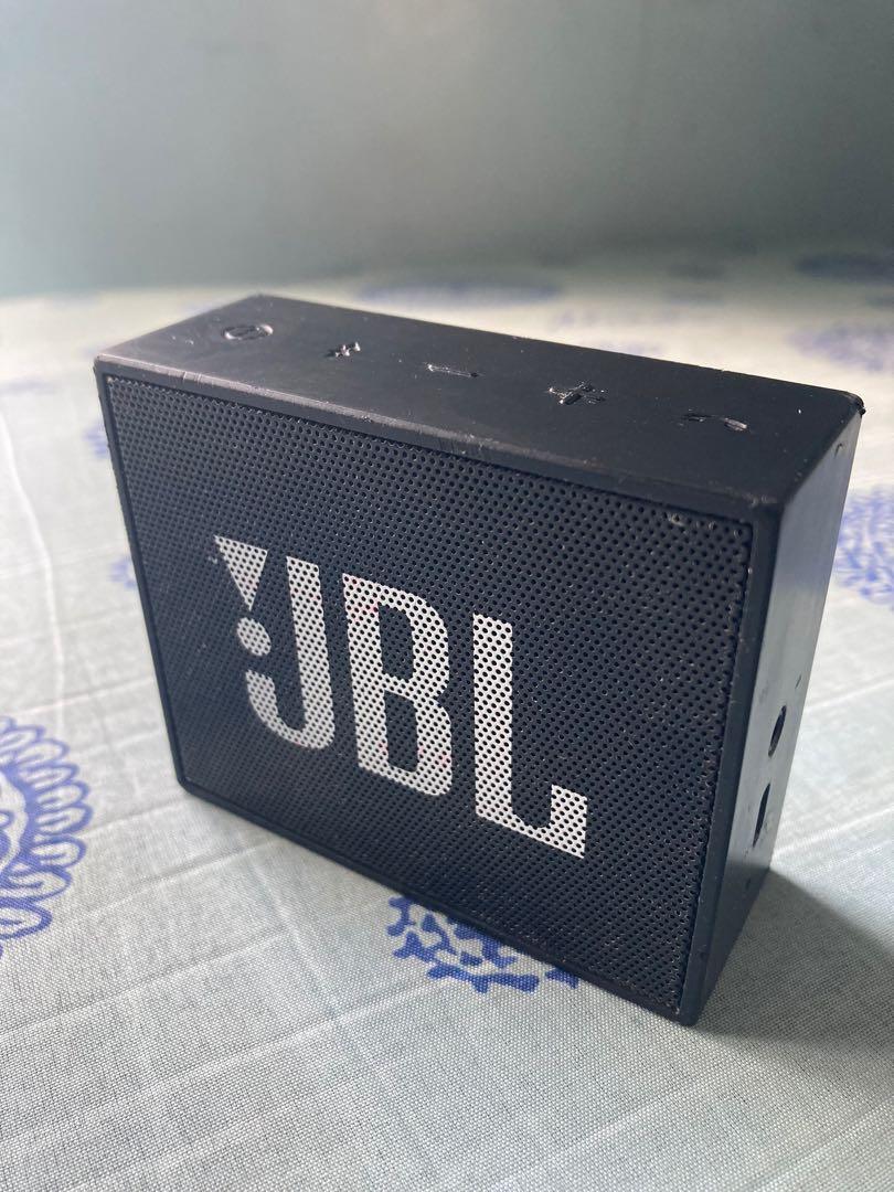 !JBL GO (Category: Portable Audio Accessories) located in Cavite. Submitted by rnsm_shoppe (Listing ID 1141047442, Image 1). Description: Original !JBL GO Bluetooth connection Gen Specs: Weight: 130g Bluetooth Ver.: 4.1 Support: A2DP V1.2 AVRCP V1.4 HFP V1.6 HSP V1.2 Audio Specs: Transducer 1x40mm Output Power 3.0W Freq. Response: 180Hz-20kHz Signal to Noise Ratio: >=80dB Dimensions: HxWxD: 68.3mm x 82.7mm x 30.0mm Embossed Back ( pls refer to ph