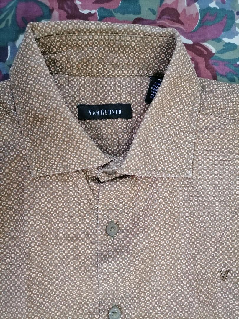 Long-sleeved (Category: Activewear) located in Quezon City. Submitted by jongloyd (Listing ID 1141024150, Image 3). Description: Long-sleeved VanHeusen Small Brown rounded flowers design combi. Like new. Perfect for corporate, casual party attire. RFS: Nakatabaan dina nagagamit Nakatago nalang..