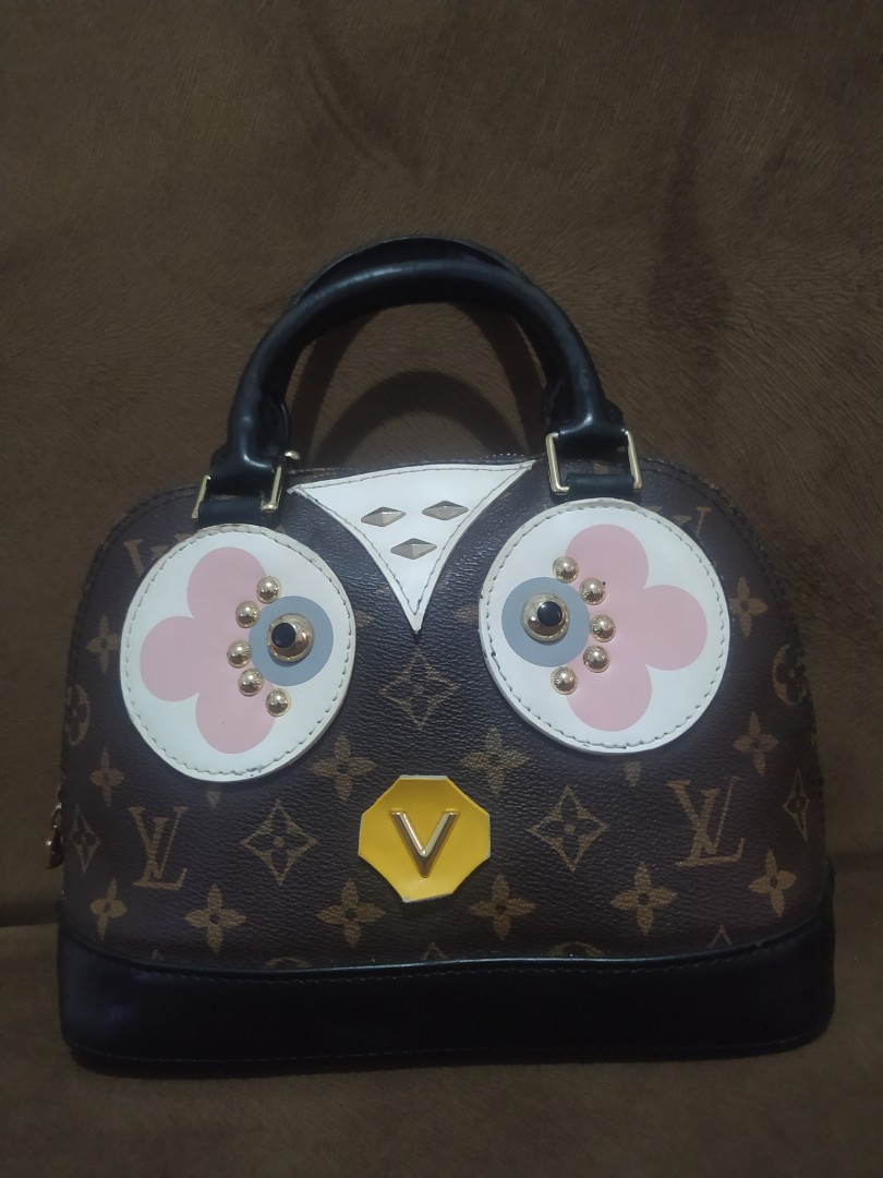 Louis Vuitton Alma Owl Mini, Fesyen Wanita, Tas & Dompet di Carousell