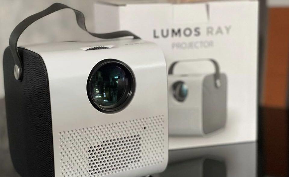 Lumos Ray Smart projector (with netflix and youtube), TV & Home