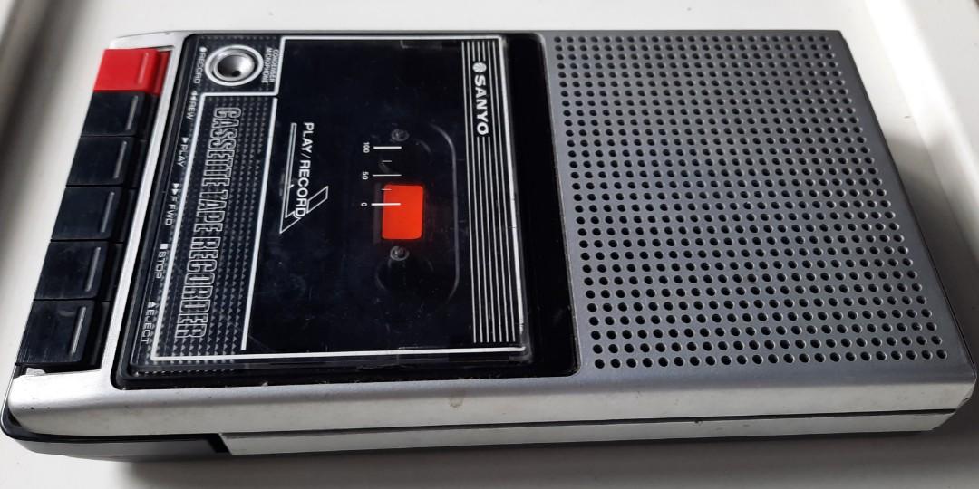 Sanyo Cassette Tape Recorder, Hobbies & Toys, Collectibles