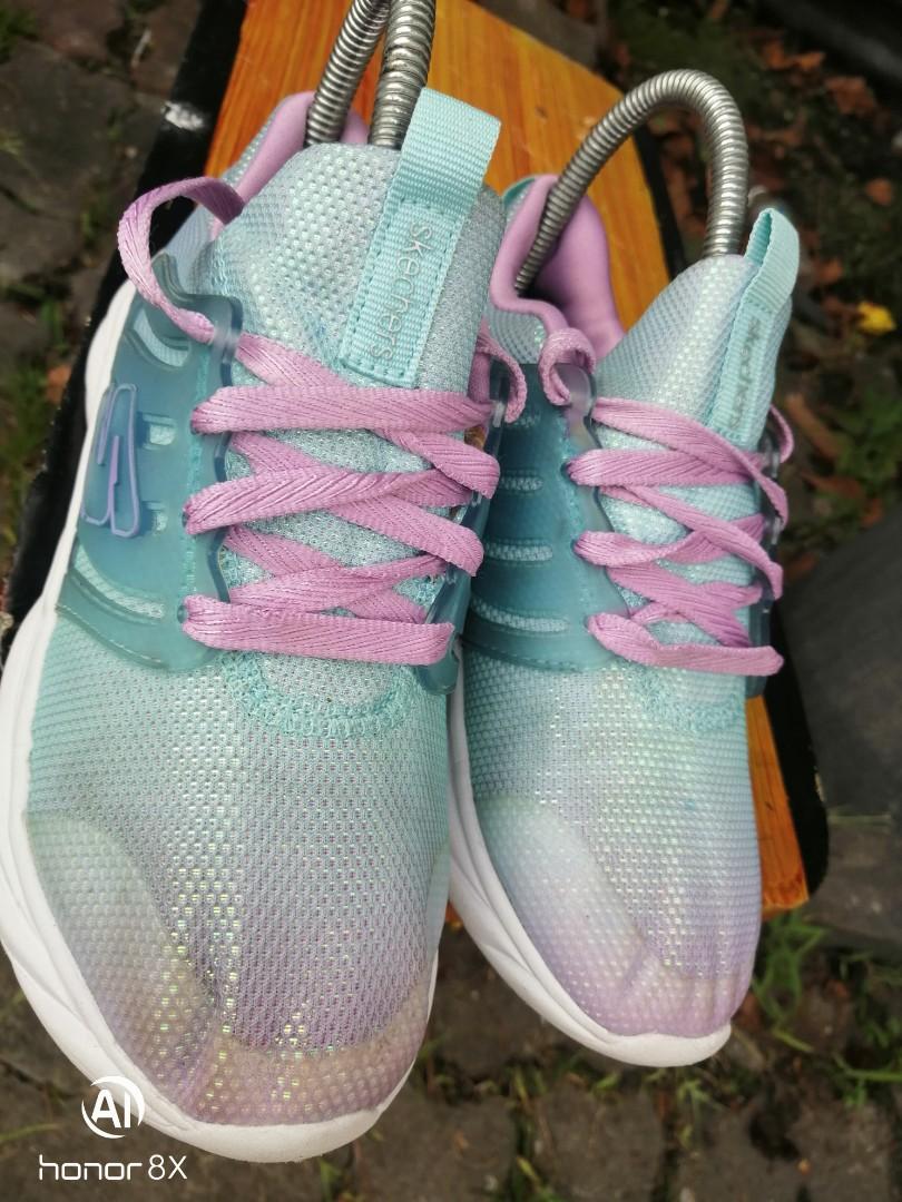 Skechers outlet diamond runner