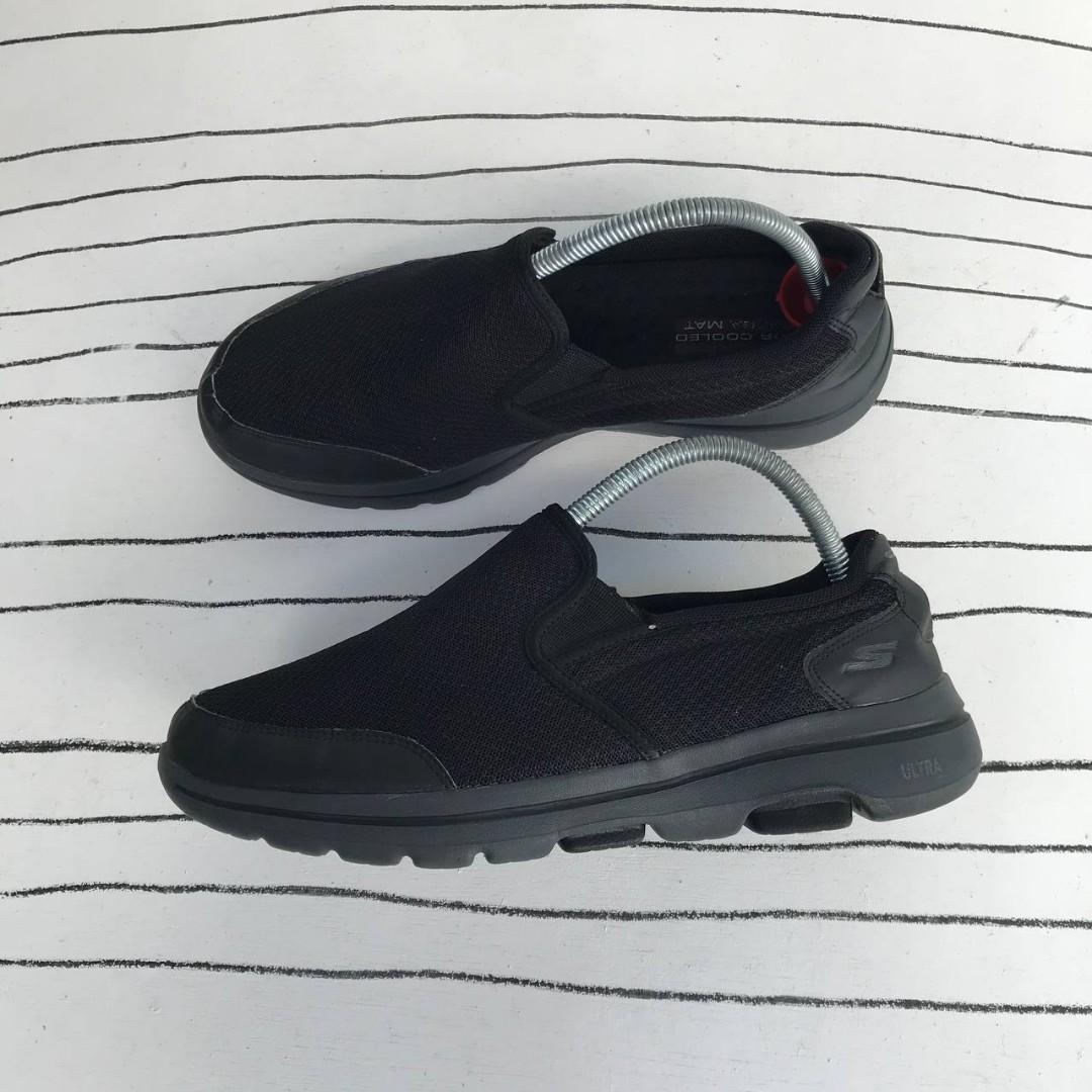 Skechers go best sale walk 7.5 black