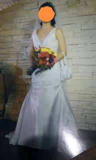 Steal! Used Wedding Gown