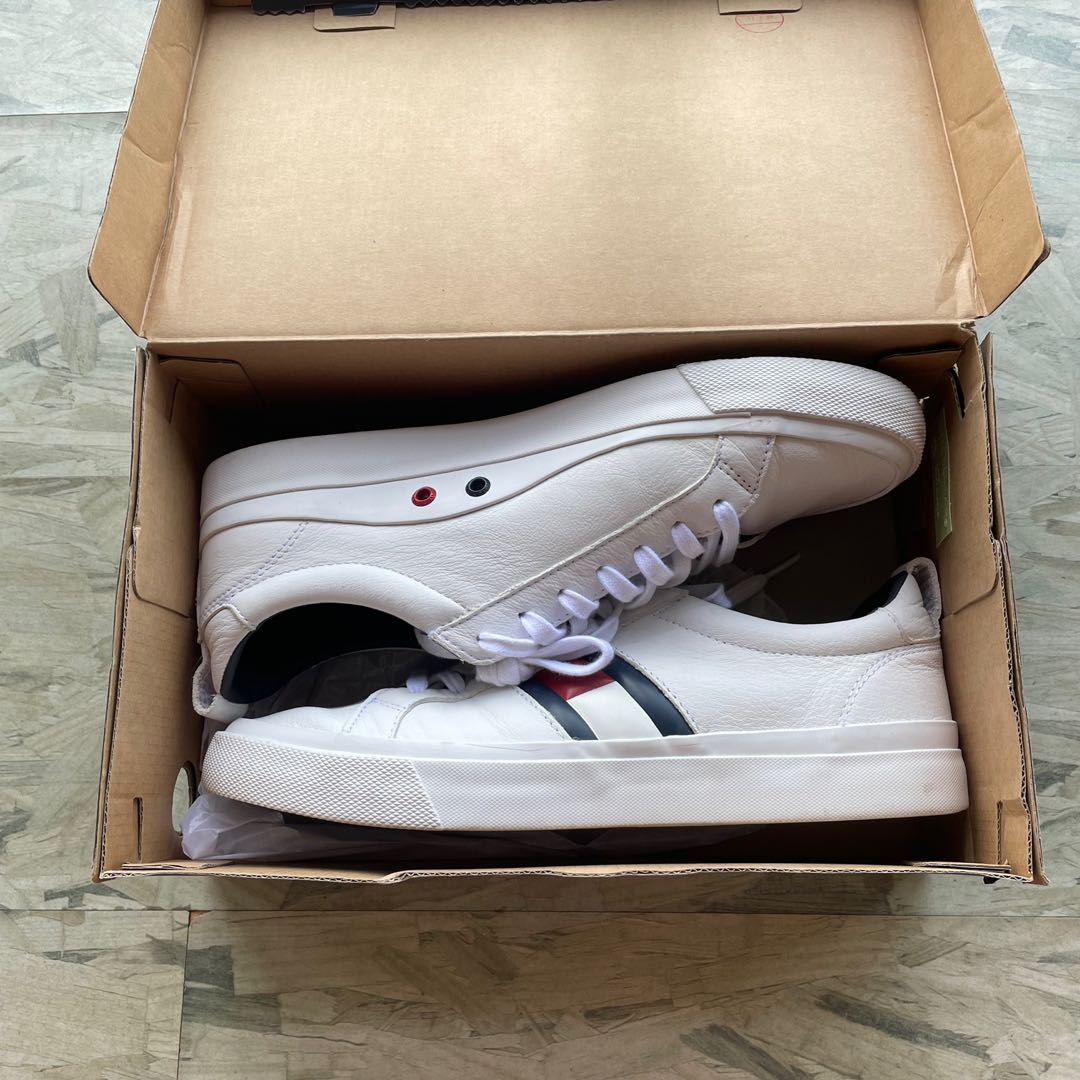 tommy hilfiger men's fashion sneakers