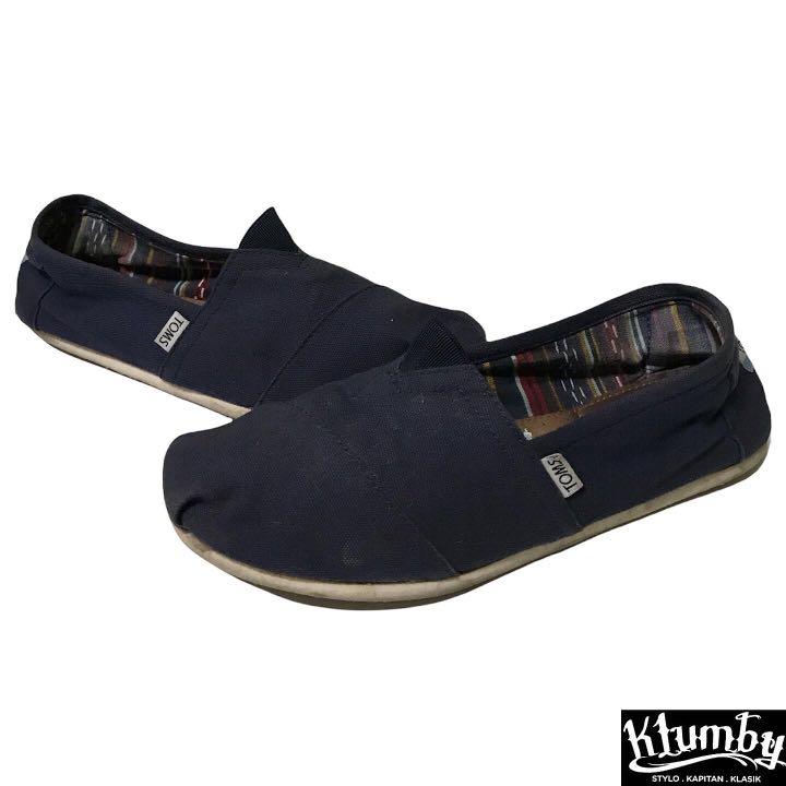 Toms Shoes