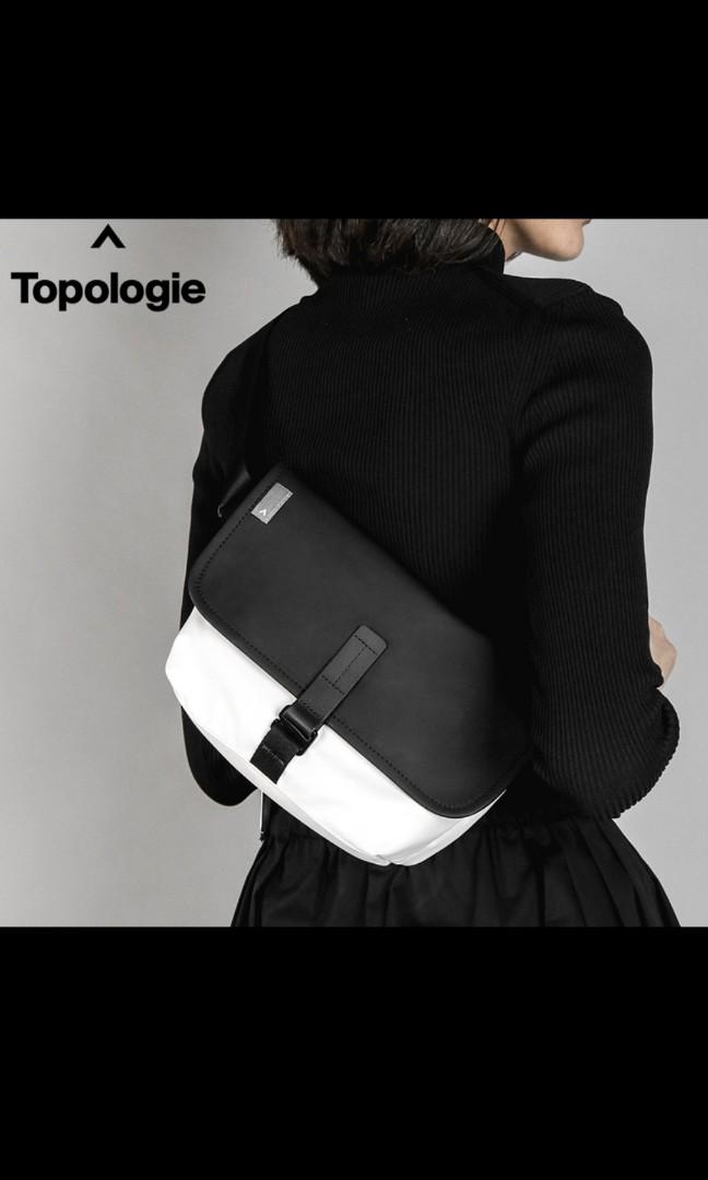 Topologie - Shoulder Bag - Women - Black