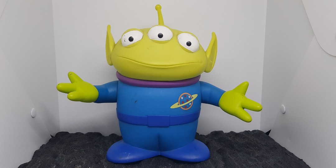Squeeze toy hot sale aliens