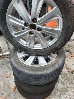 Toyota Vios 15" Gen 3 Stock Mags with tires