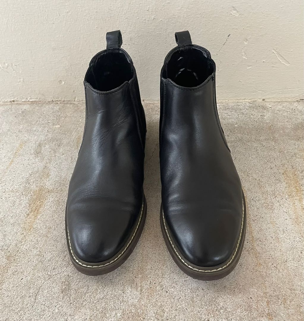 US 10 UK 9 ALL LEATHER CHELSEA BOOTS LIKE NEW Men s Fashion