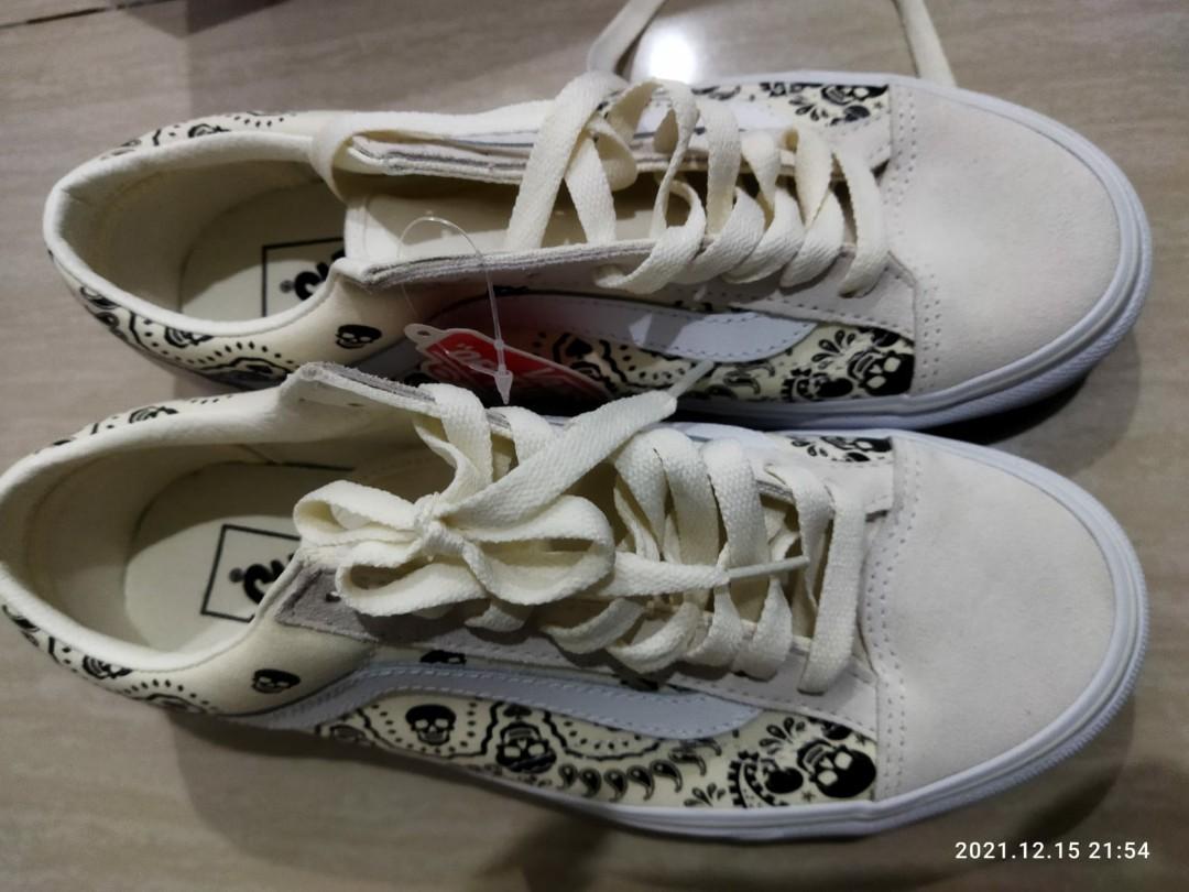 Vans Bandana Classic White, Fesyen 