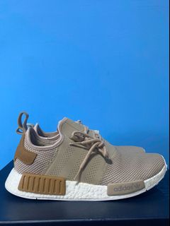 (Category: ) located in . Submitted by nobitashoes (Listing ID 1142804609, Image 1). Description: .