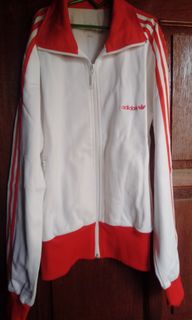 (Kategori: ) berada di . Dikirim oleh devonebriewiy (ID iklan 1142751992, Gambar 1). Deskripsi: .