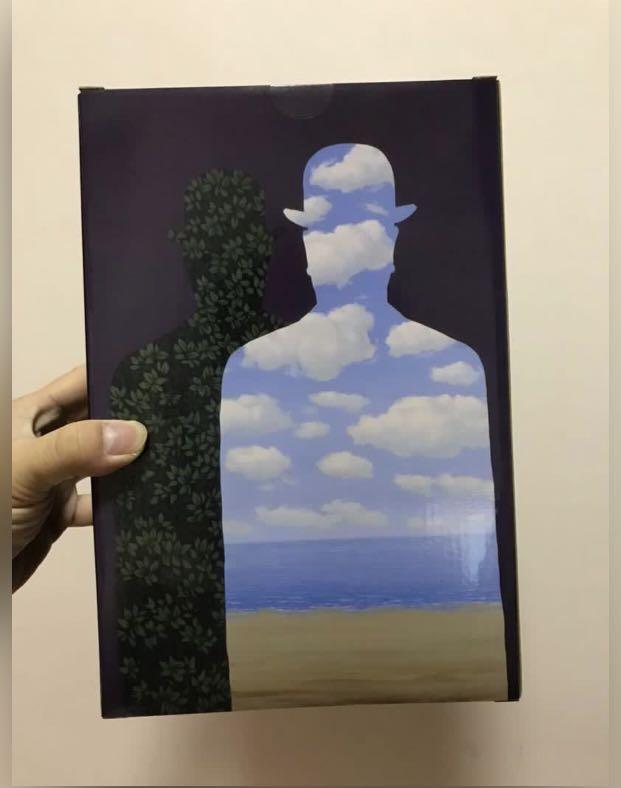 BE@RBRICK Rene Magritte 400%100% Medicom Bearbrick x Rene Magritte