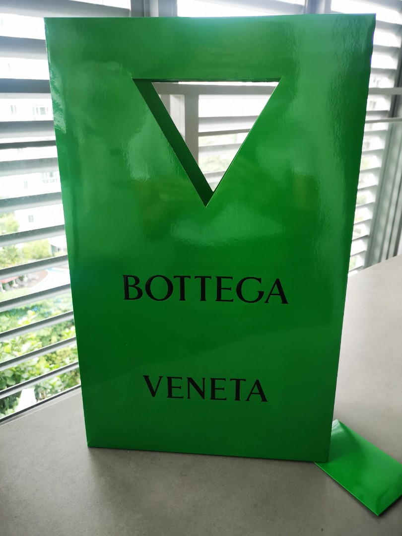 Bottega veneta paper best sale pouch