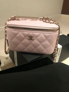 （分類：）位於 。 由 kulachan 提交（商品編號 1142361829，圖片 1）。簡介： 。