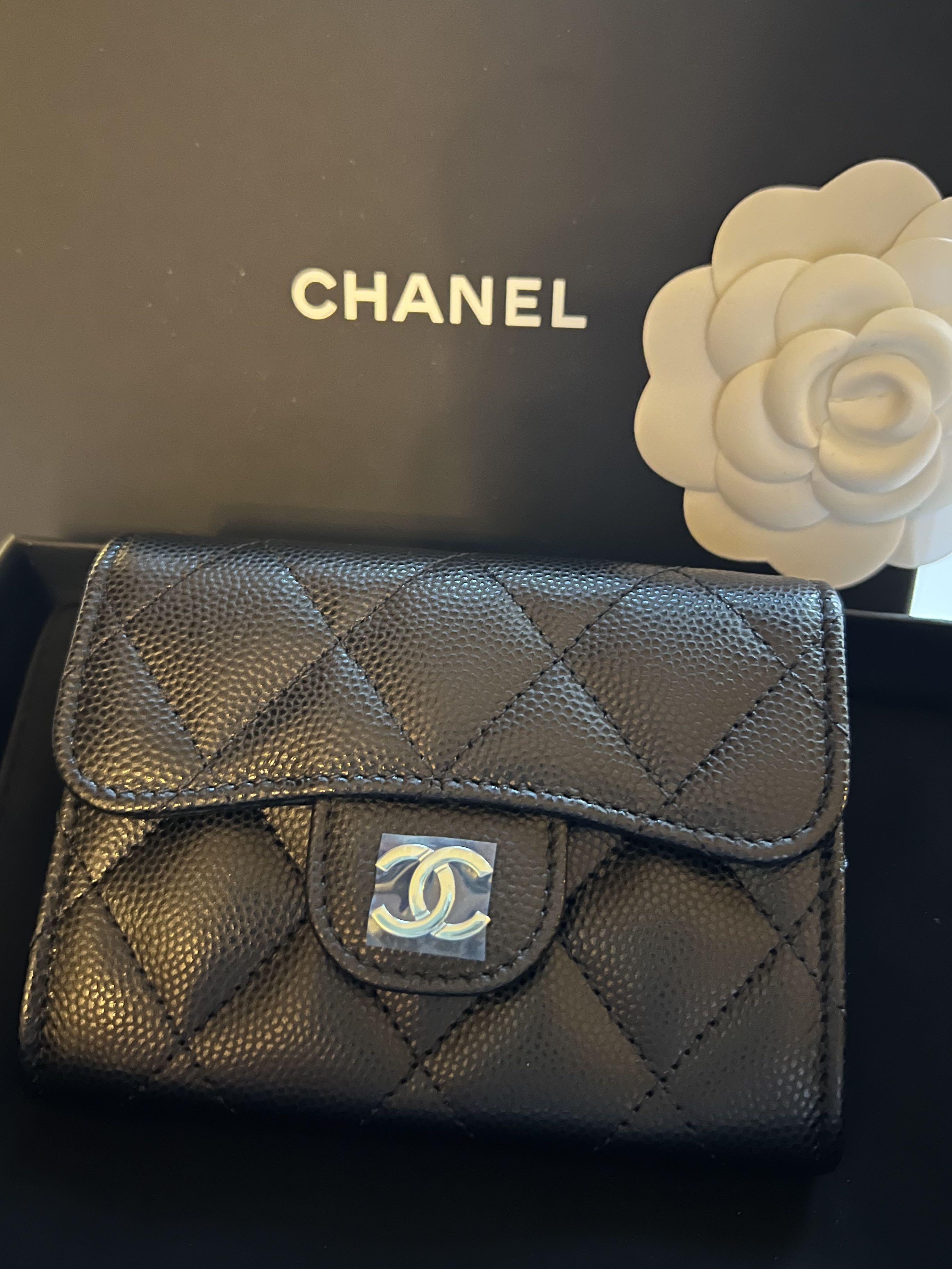 CHANEL CF Card Holder GHW Caviar >Large , Luxury, Bags & Wallets on