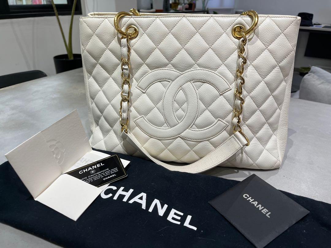 Chanel GST Limited White Gold Grand Shopping Tote, Women's Fashion, Bags &  Wallets, Tote Bags on Carousell