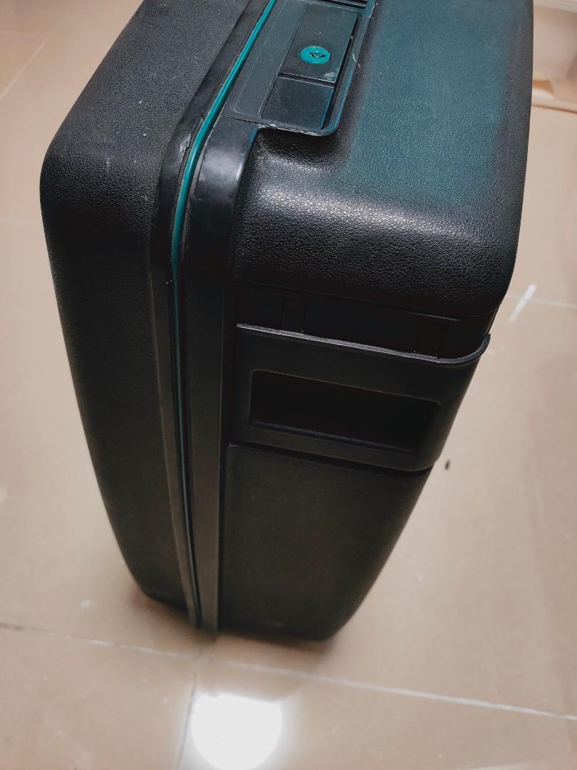 French made Delsey vintage hardshell extra large size suitcase baggage