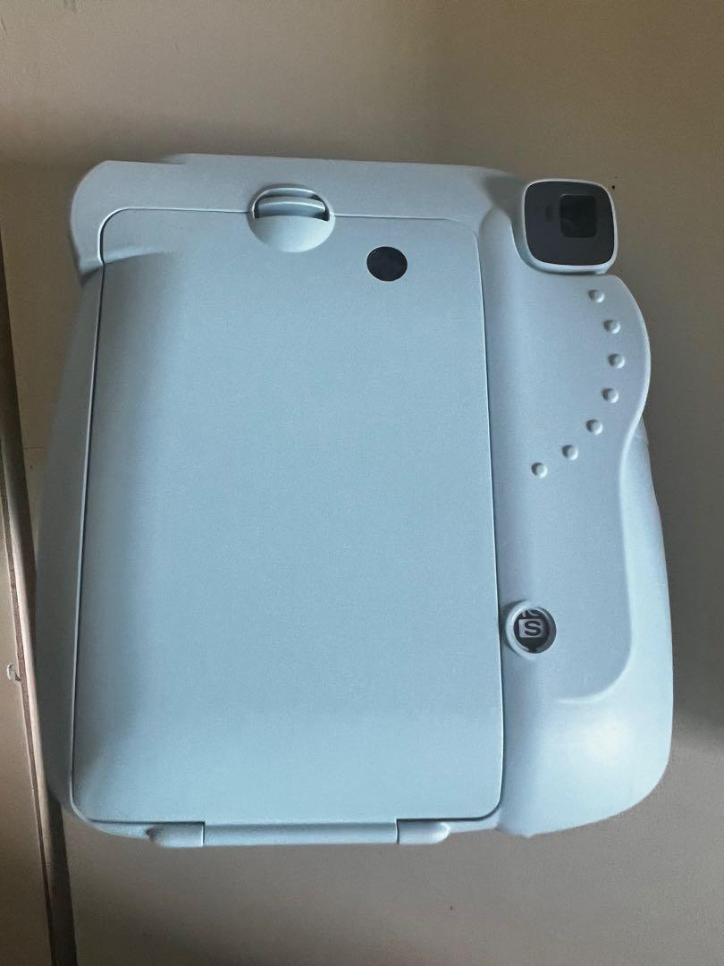 Fujifilm instax mini 8 (Category: Cameras) located in Pasig City. Submitted by batgirl888 (Listing ID 1142723774, Image 2). Description: Hardly used Like new No issues As is unit only No warranty No refund Rfs decluttering Mop gcash Shipping c/o buyer.