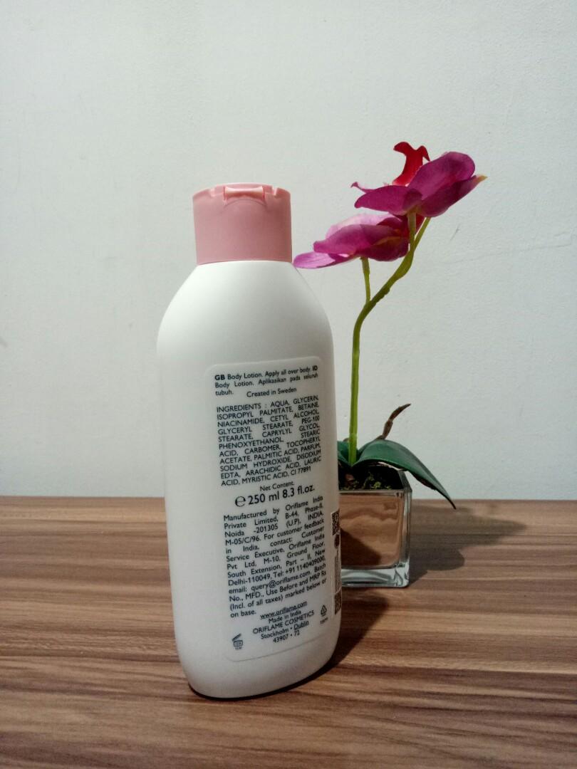 ORIFLAME Glow Essentials Body Lotion Vit E & B3