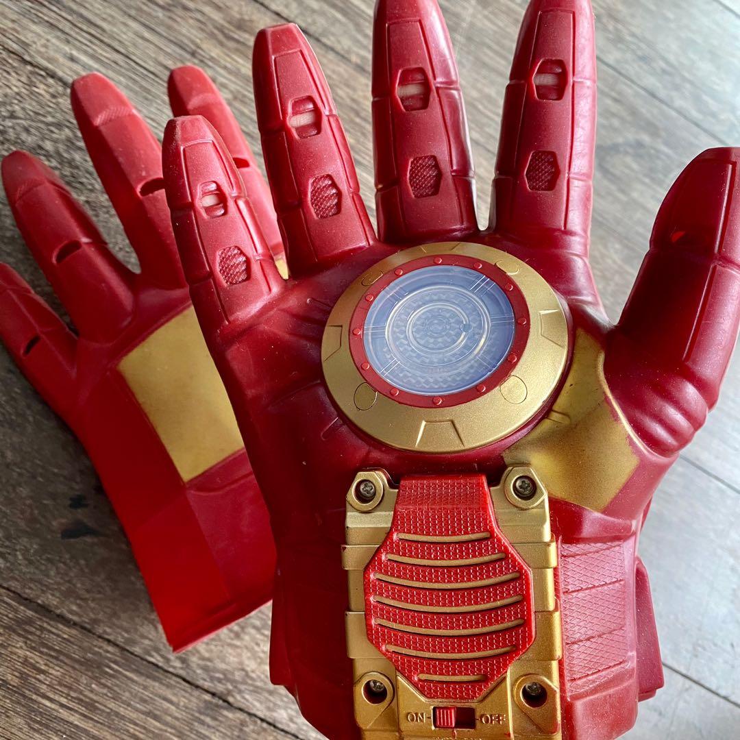 Iron Man gloves