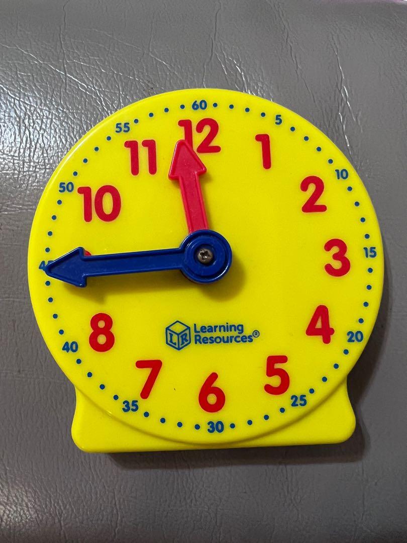 Learning resource training clock (Category: Infant Playtime) located in Singapore. Submitted by tshio (Listing ID 1142828752, Image 1). Description: .