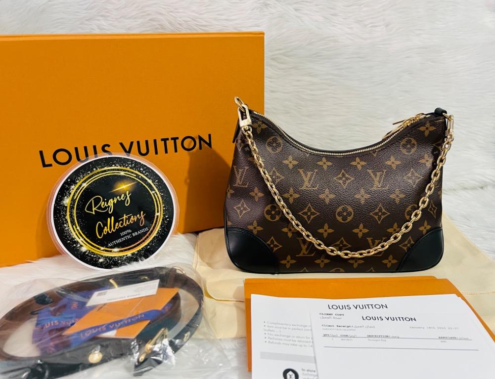 Louis Vuitton 2021 Boulogne-What fits inside?? 