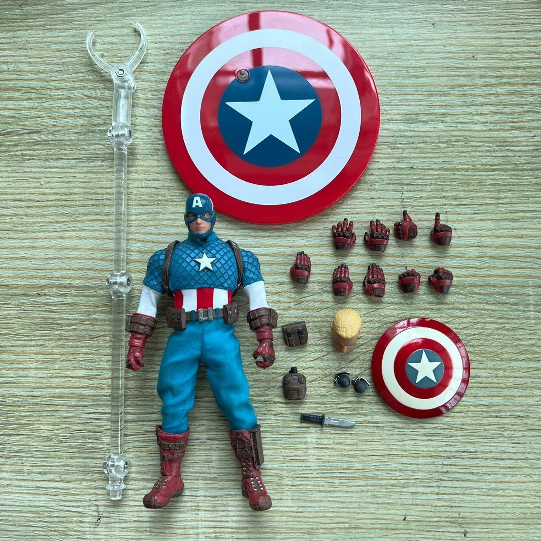 Mezco modern captain america 2025