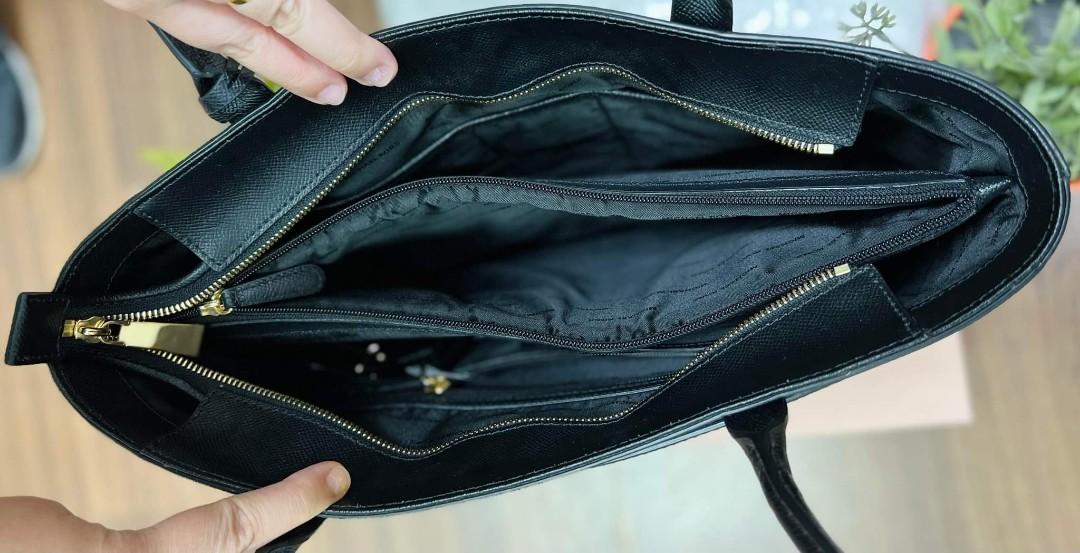 Maddie pocket sales tote