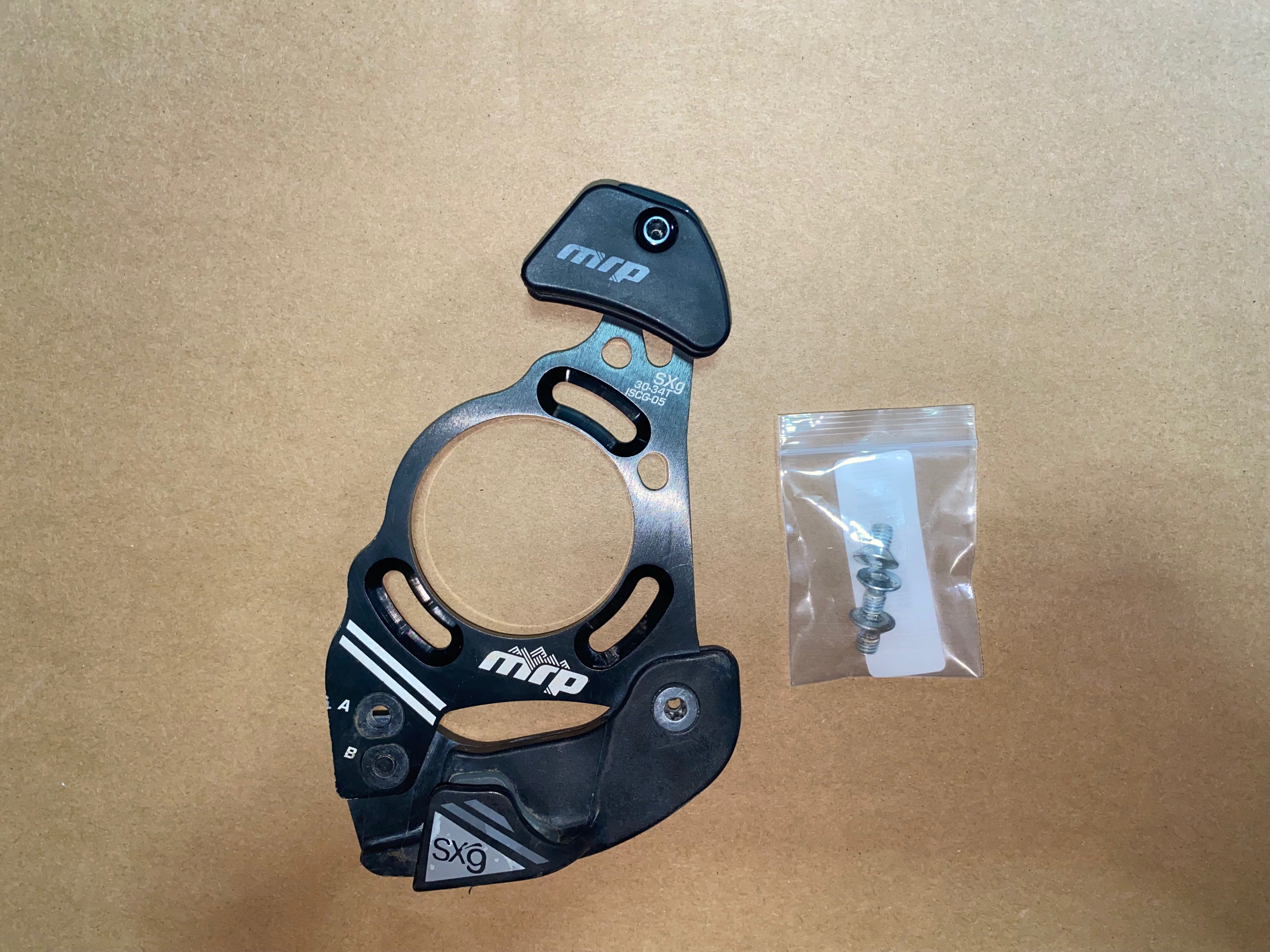 MRP SXg chain guide bashguard 3034T, Sports Equipment, Bicycles