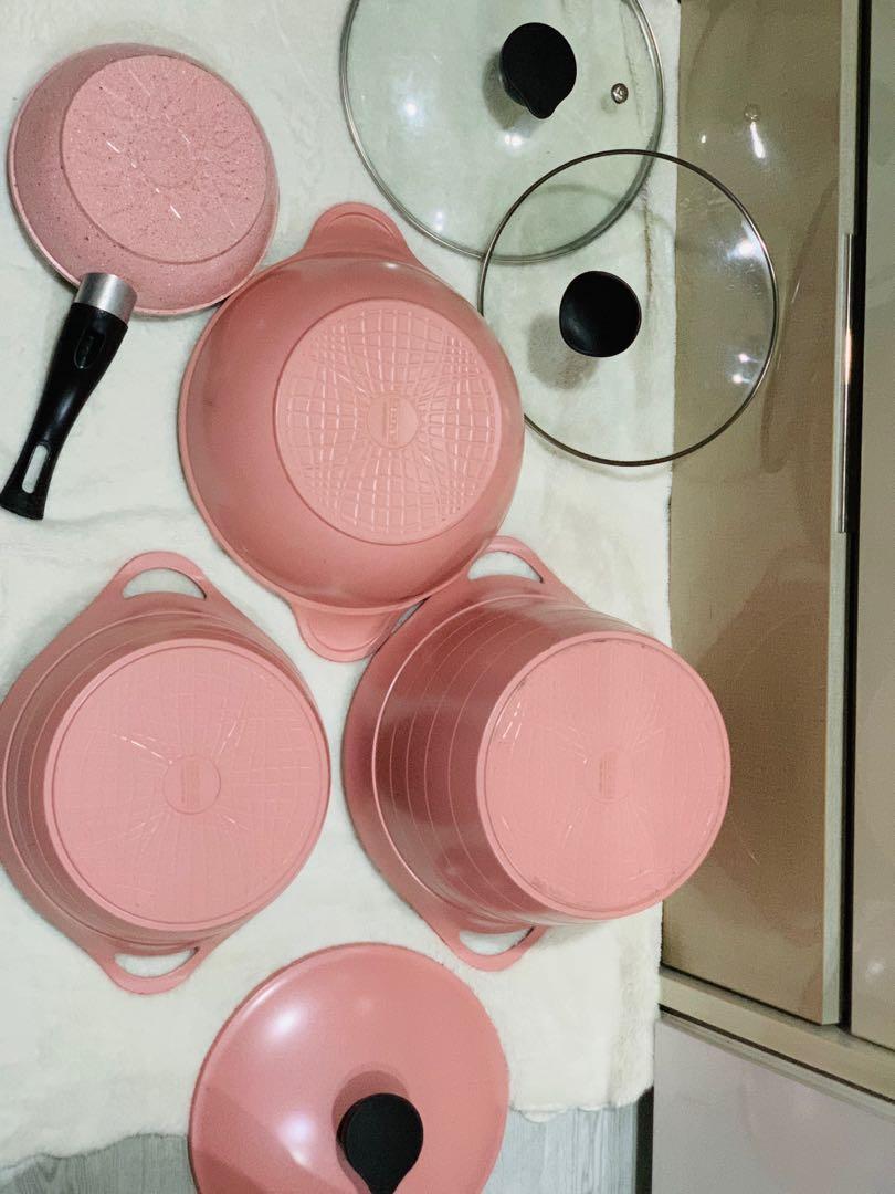 Neoflam Pink bundle (Category: Cookware & Accessories) located in Manila. Submitted by akotisay (Listing ID 1142878332, Image 1). Description: Korean Cookware “Neoflam bundle” Please comment “MINE” then ssd pa PM po sa mismong FB Page. Please sure buyer lang po. Before comment “MINE” please magisip muna po ng SAMPUNG BESES. Japan Surplus po tayo Managed your Expectations Madam /Sir👌 ❌No pm of details Name,add,cp# NO MINE! ❌No to Joy Miners ❌No t
