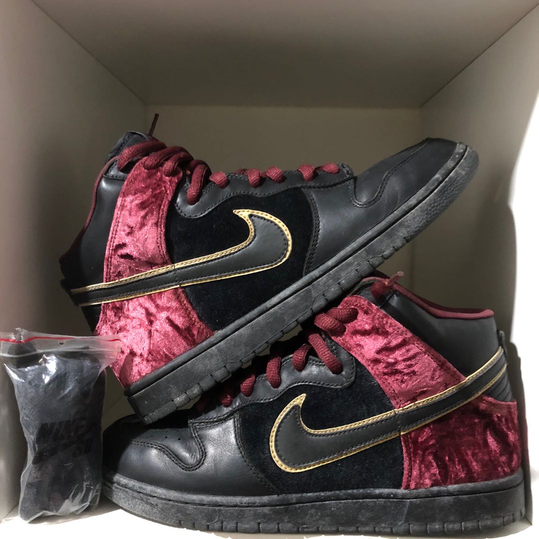 bloody sunday dunks