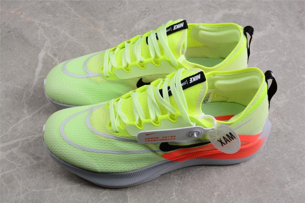 Nike zoom top fly 39