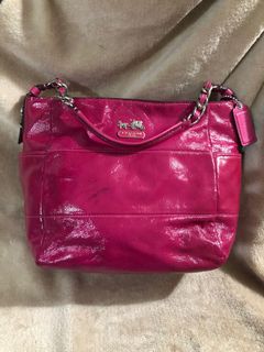 (Category: ) located in . Submitted by lengue (Listing ID 1142829822, Image 1). Description: .