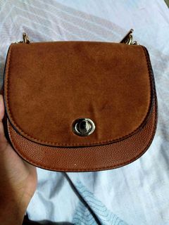 (Category: ) located in . Submitted by anisaa__ (Listing ID 1142801525, Image 1). Description: .