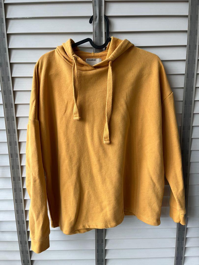 Pull and top bear mustard hoodie