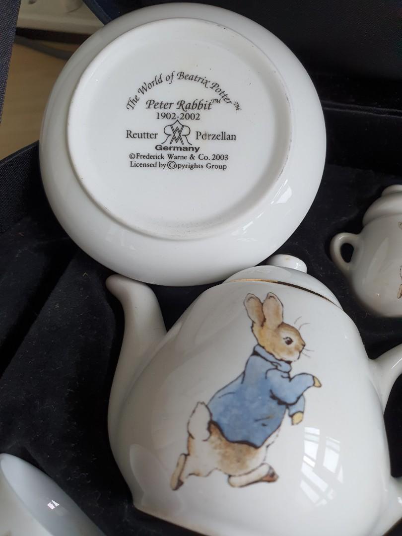 Mini porcelain tea set by Reutter Porzellan Peter Rabbit, Hobbies
