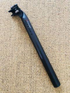 [Authentic] Ritchey carbon 30.9mm road seatpost