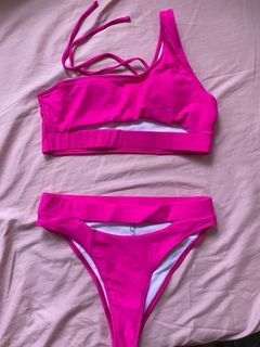 (Category: ) located in . Submitted by _____victoria____ (Listing ID 1142741931, Image 1). Description: .
