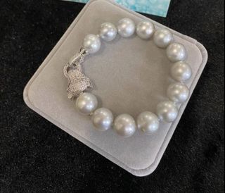 (Category: ) located in . Submitted by pandorash (Listing ID 1142829885, Image 1). Description: .