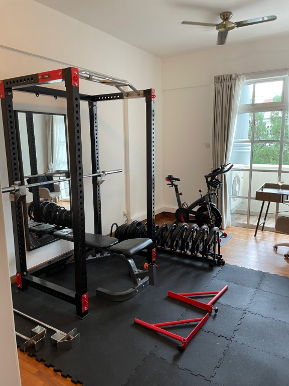 Squat Rack and Weights Full home gym set up, Sports Equipment