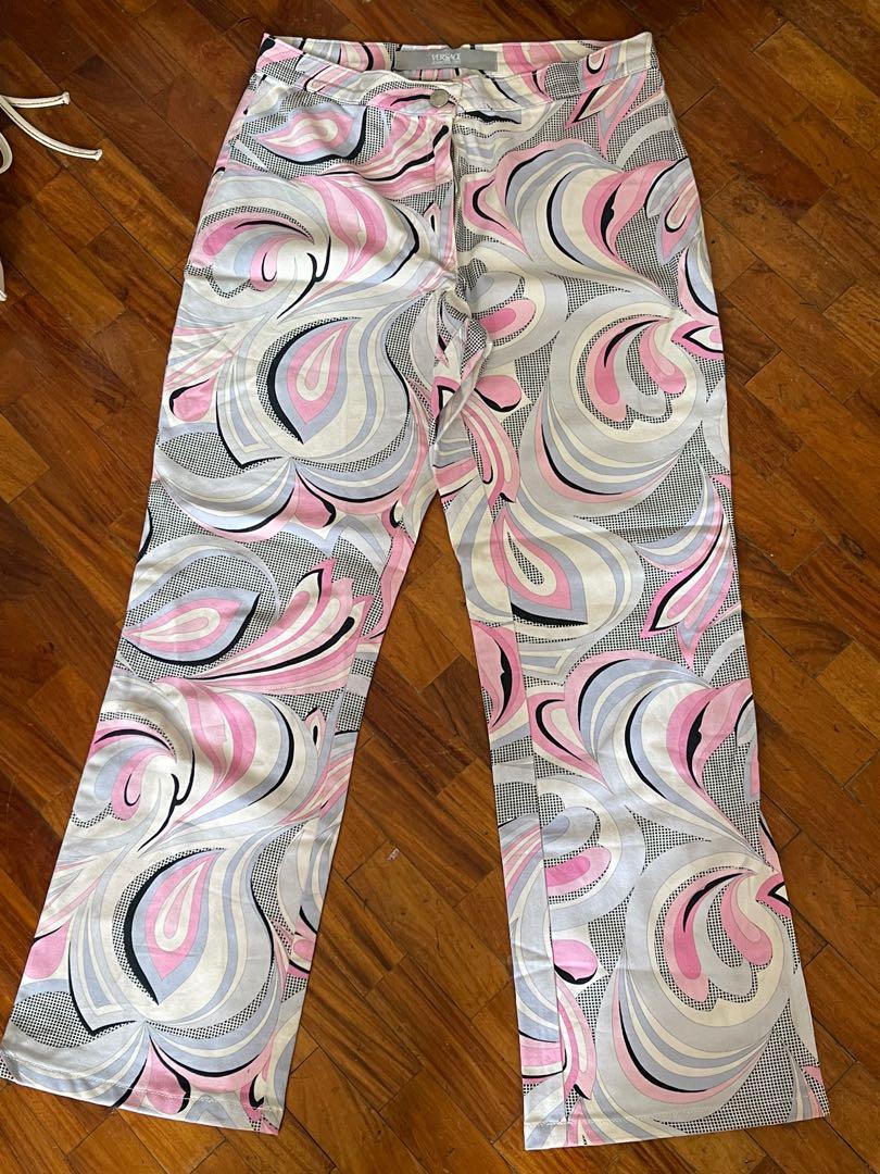 VERSACE PANTS (Category: Jeans) located in Paranaque City. Submitted by studio0803ph (Listing ID 1142737310, Image 1). Description: 100% authentic fits 29.