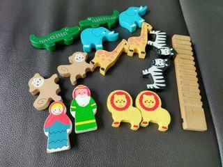 Wooden Noah's ark shape sorter -preloved