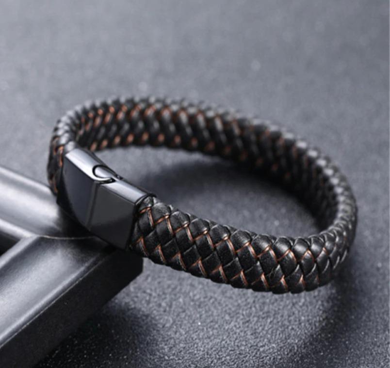 2022 NEW ITEMS Criss Cross Braided Men s Leather Bracelet Men s