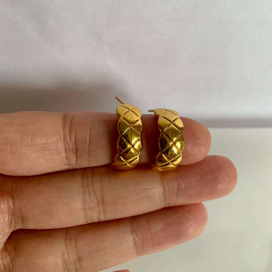 24k Gold Chanel Coco Crush Earrings, Women's Fashion, Jewelry & Organisers,  Earrings on Carousell