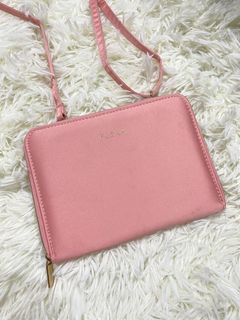 (Category: ) located in . Submitted by shopyourfavourite (Listing ID 1143054425, Image 1). Description: .